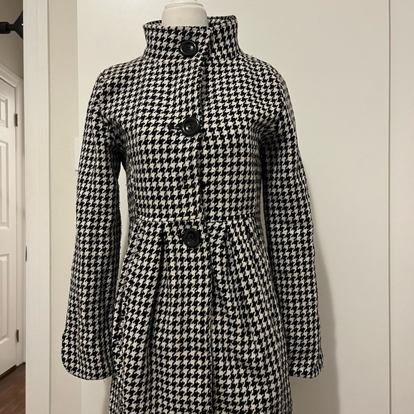 GORGEOUS VINTAGE HOUNDSTOOTH COAT LIMITED EDITION COLLAB W/ SARAH JESSICA PARKER - Picture 4 of 7